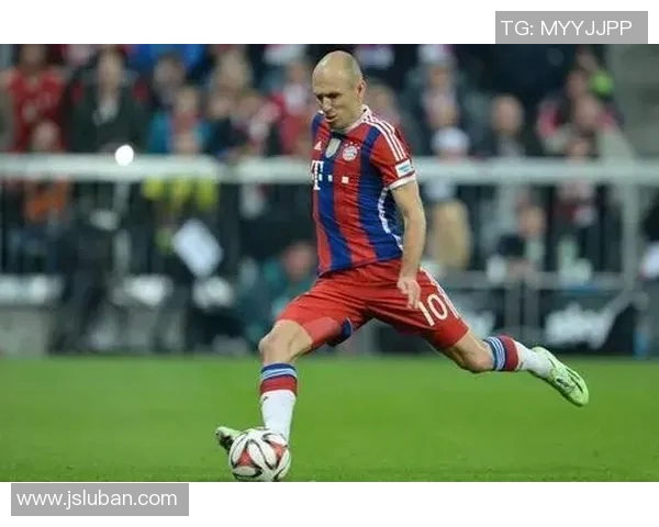 腿部受伤的足球明星如何克服困难重返赛场的励志故事 腿部受伤的足球明星如何克服困难重返赛场的励志故事