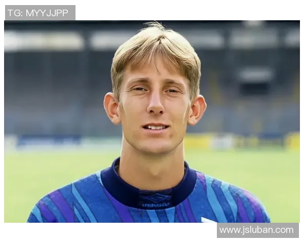 足球明星奥维马斯精彩瞬间回顾与经典图片分享 足球明星奥维马斯精彩瞬间回顾与经典图片分享