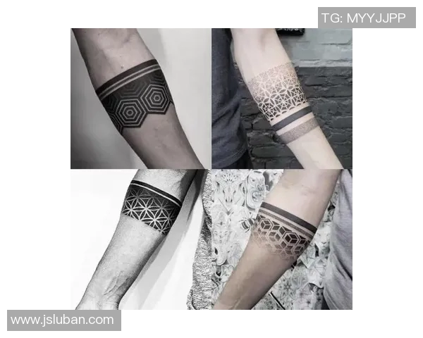 足球明星纹身图腾图片展示与解析让你领略运动与艺术的完美结合 足球明星纹身图腾图片展示与解析让你领略运动与艺术的完美结合