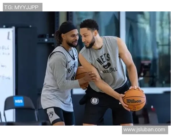 北京网球队的盯防体系解析与战术运用探讨