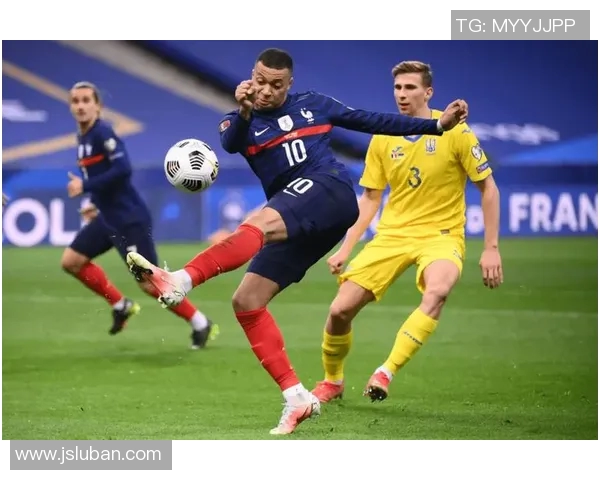 南京羽毛球队在欧锦赛积分榜上以62分稳居第一名展现强劲实力